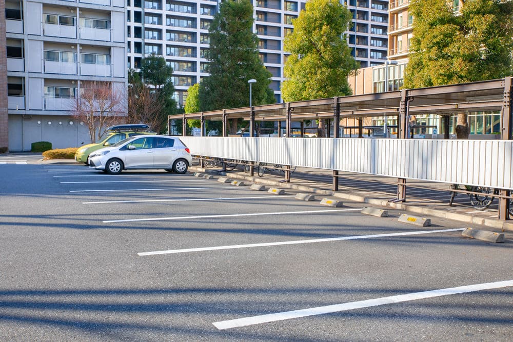 マンション 駐車 場画像