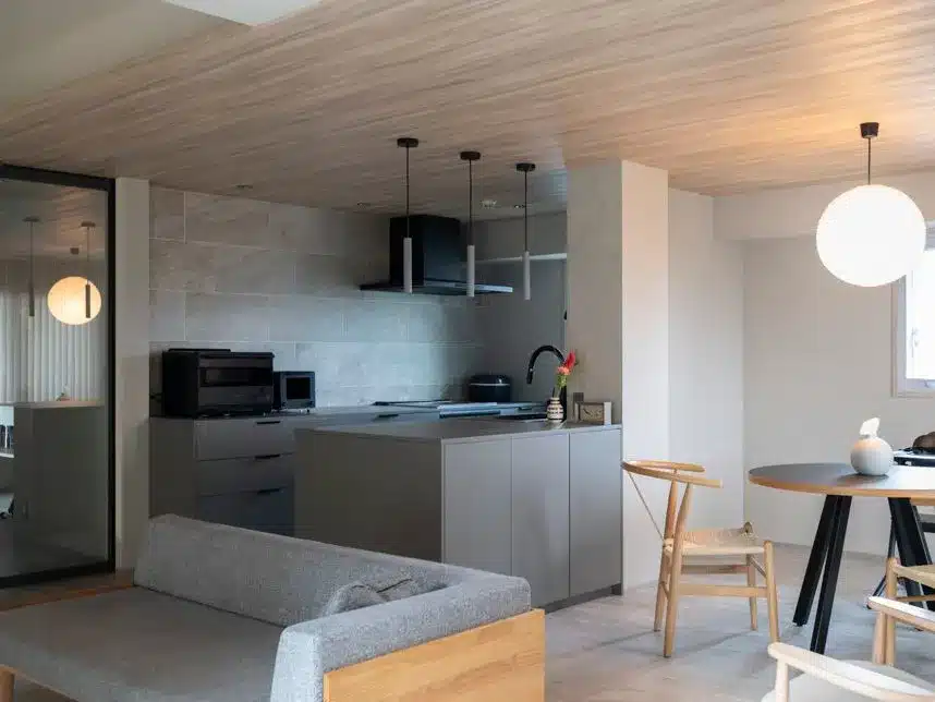 まずは何から始める?情報収集と相談のすすめ