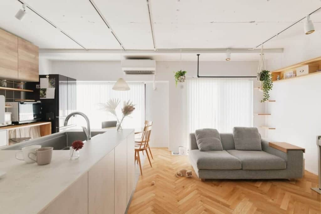 さまざまな表情を持つ家