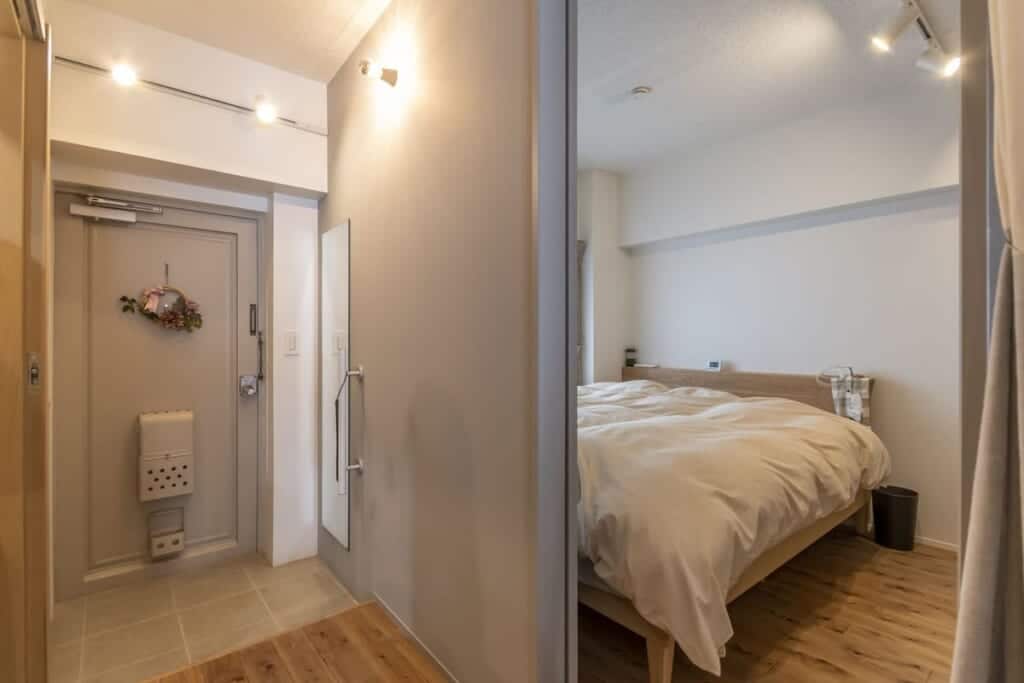 緩やかな斜め軸の家