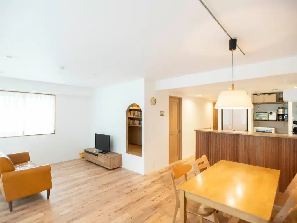 4人暮らし｜LDKを広々と確保しつつ個の空間も計画