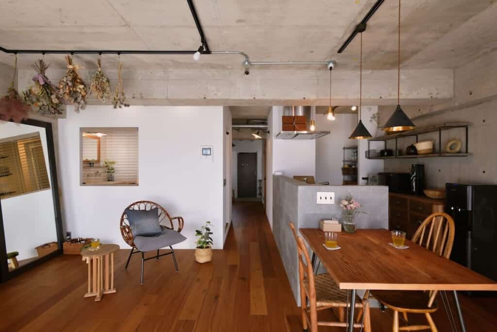 インドアグリーンの映える家