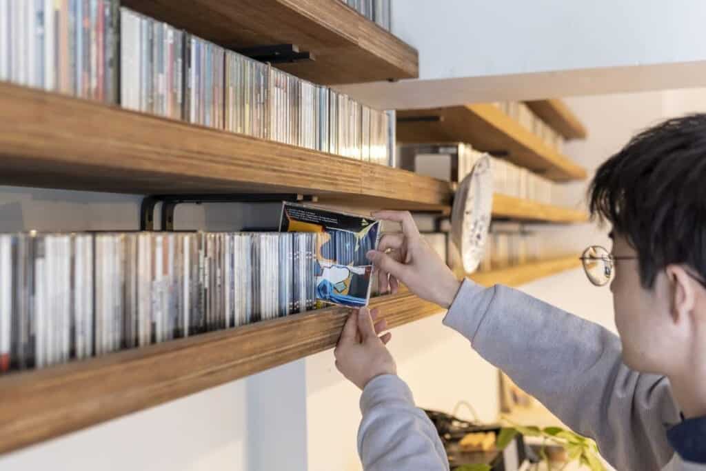 緩やかな斜め軸の家